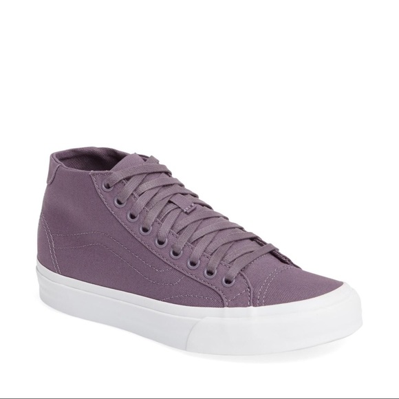 Vans Shoes - Vans Court Mid
